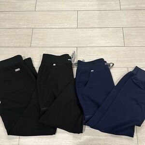 Figs Zamora jogger bundle of three: 2 black 1 navy XS/P bundle of 3!